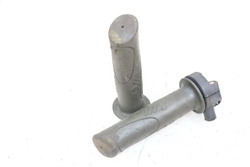 photo de PUñO DEL ACELERADOR SYM FIDDLE 2 50 (2008 - 2013) - Vista principal