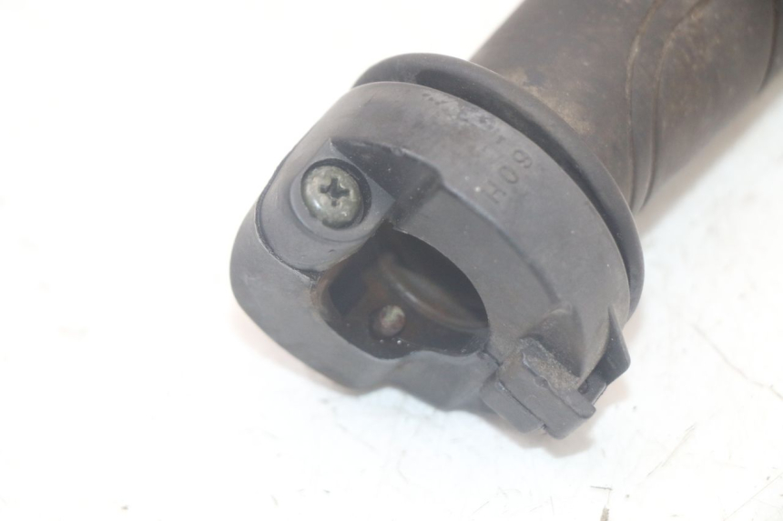 photo de PUñO DEL ACELERADOR SYM FIDDLE 2 50 (2008 - 2013) - Detalle de la pieza