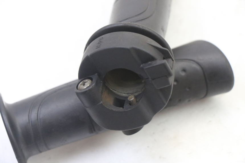 photo de ACELERADOR SYM FIDDLE 2 S 125 (2012 - 2014) - Zoom estado de uso