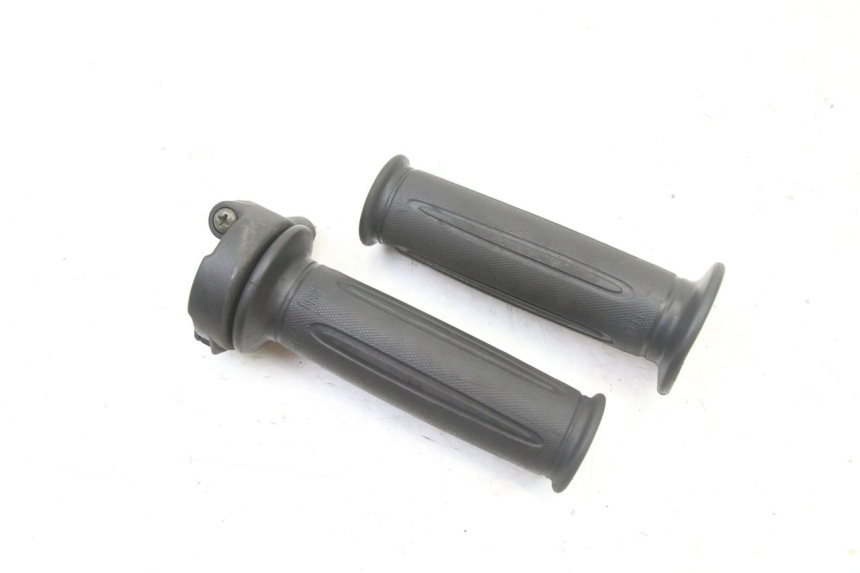 photo de MANGO DEL ACELERADOR SYM FIDDLE 3 III 125 (2014 - 2020) - Zoom estado de uso