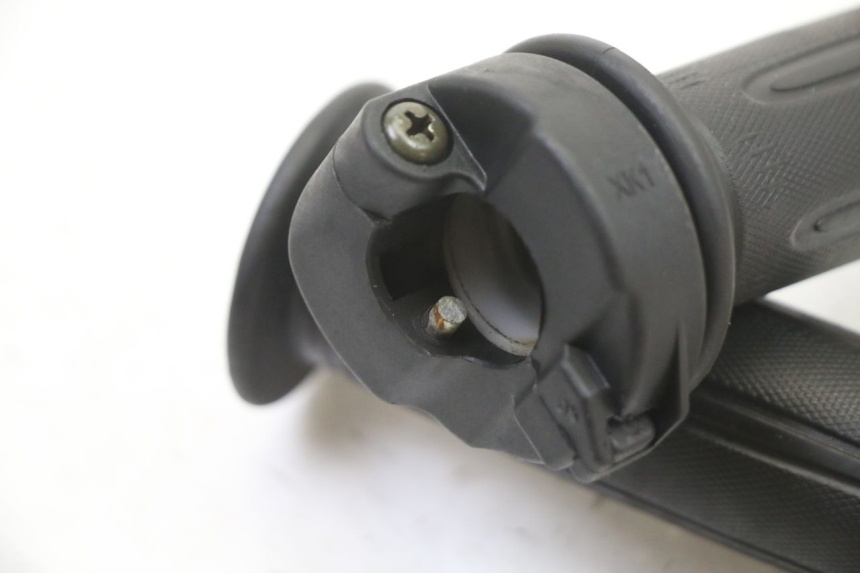 photo de ACELERADOR SYM FIDDLE 3 III 50 (2014 - 2020) - Otra perspectiva