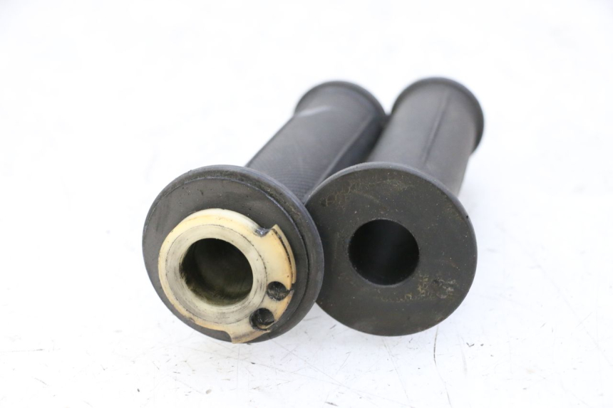 photo de ACELERADOR YAMAHA FJ 36Y 1100 (1984 - 1985) - Otra perspectiva