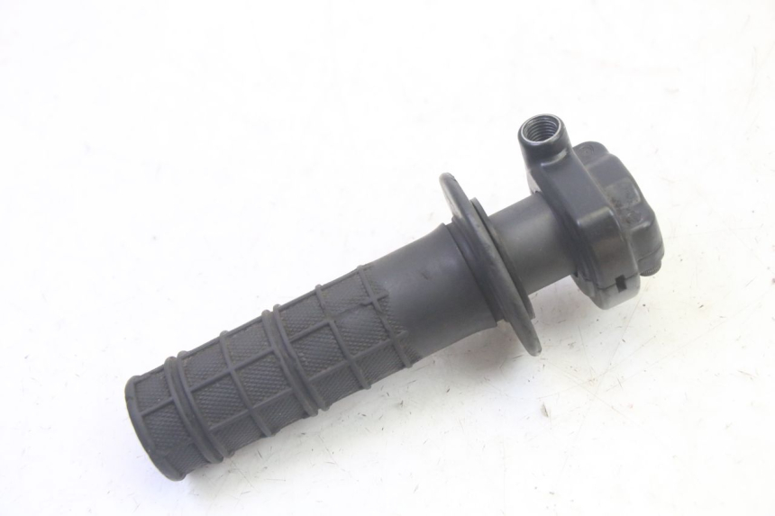 photo de PUñO DEL ACELERADOR PIAGGIO FLY 4T 50 (2013 - 2017) - Otra perspectiva