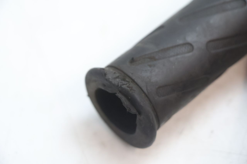 photo de ACELERADOR SUZUKI GSR 600 (2005 - 2012) - Primer plano técnico