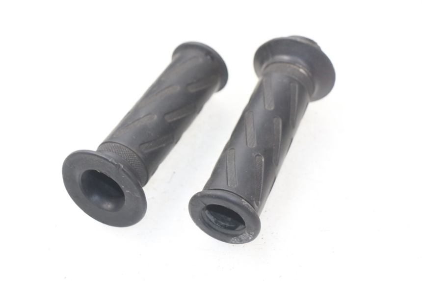 photo de ACELERADOR PEUGEOT KISBEE 2T 50 (2010 - 2017) - Zoom estado de uso