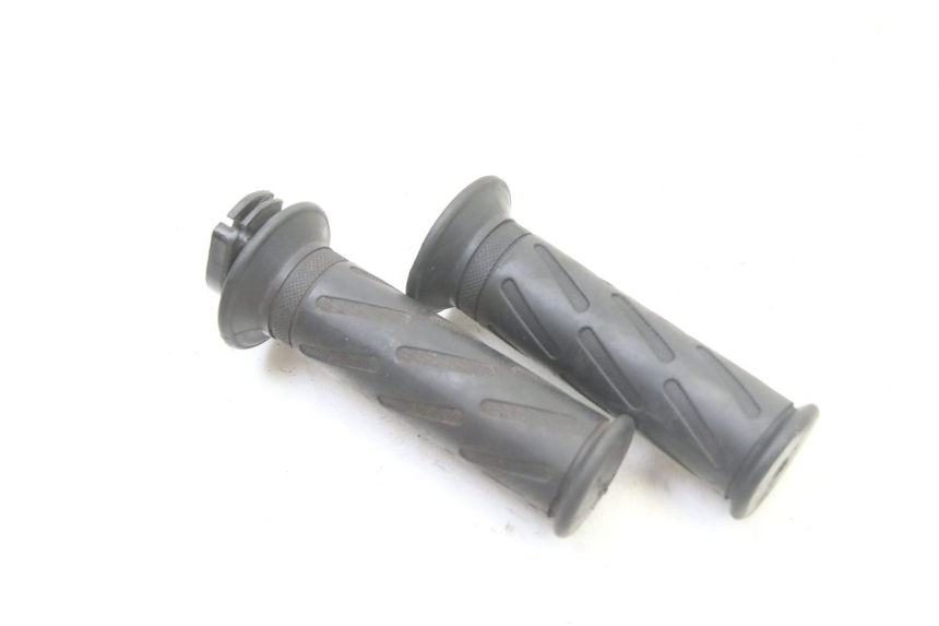 photo de ACELERADOR PEUGEOT KISBEE 2T 50 (2018 - 2022) - Detalle de la pieza