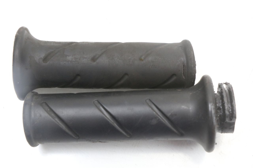 photo de ACELERADOR PEUGEOT KISBEE 4T 50 (2018 - 2022) - Detalle de la pieza