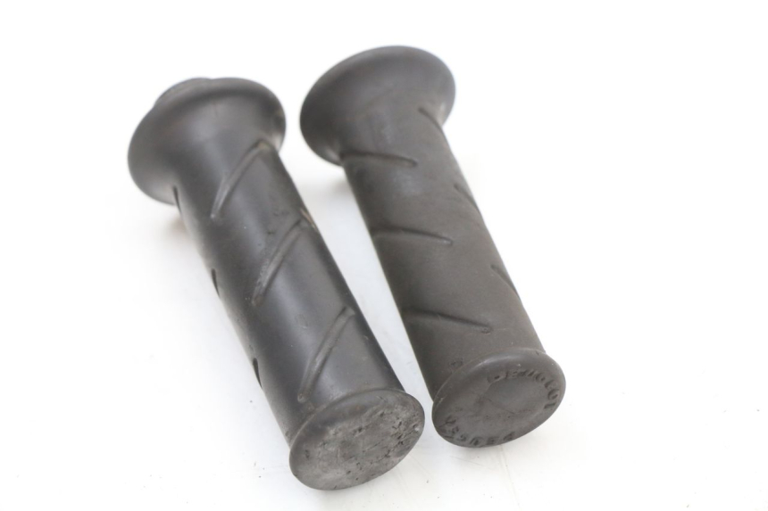 photo de ACELERADOR PEUGEOT KISBEE 4T 50 (2018 - 2022) - Zoom estado de uso