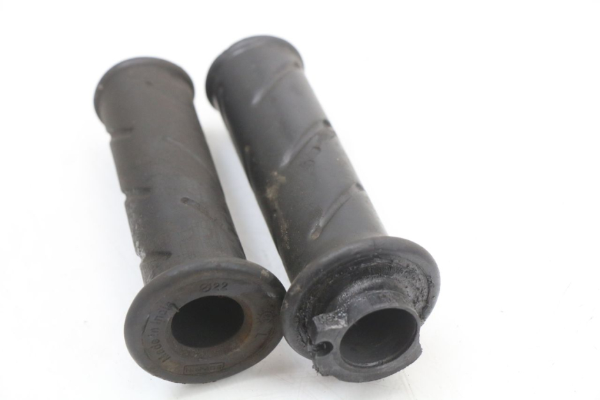 photo de ACELERADOR PEUGEOT KISBEE 4T 50 (2018 - 2022) - Otra perspectiva