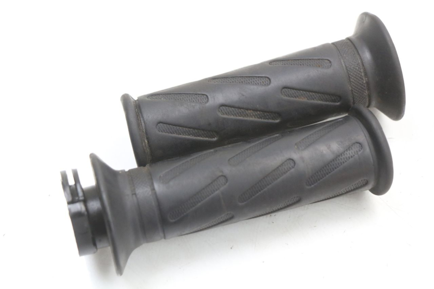 photo de ACELERADOR PEUGEOT KISBEE 4T 50 (2018 - 2022) - Otra perspectiva