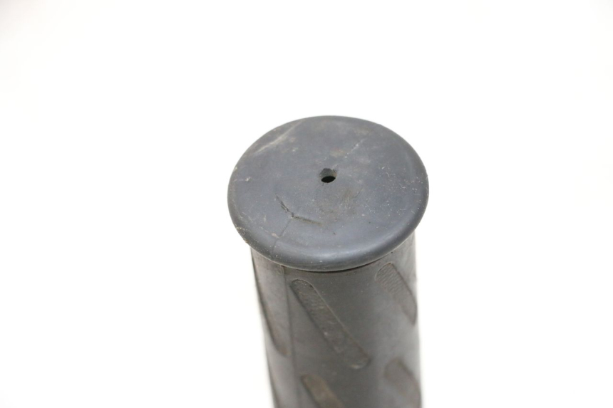 photo de PUñO DEL ACELERADOR PEUGEOT KISBEE 4T 50 (2010 - 2017) - Zoom estado de uso