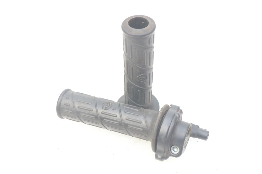 photo de PUñO DEL ACELERADOR PIAGGIO LIBERTY 4T 50 (2004 - 2008) - Vista principal