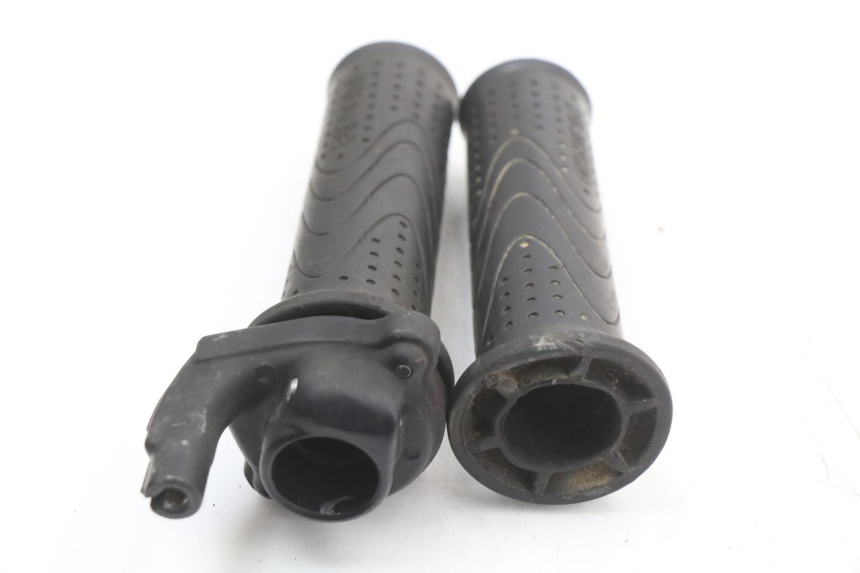 photo de ACELERADOR PIAGGIO LIBERTY 4T 50 (2018 - 2021) - Zoom estado de uso