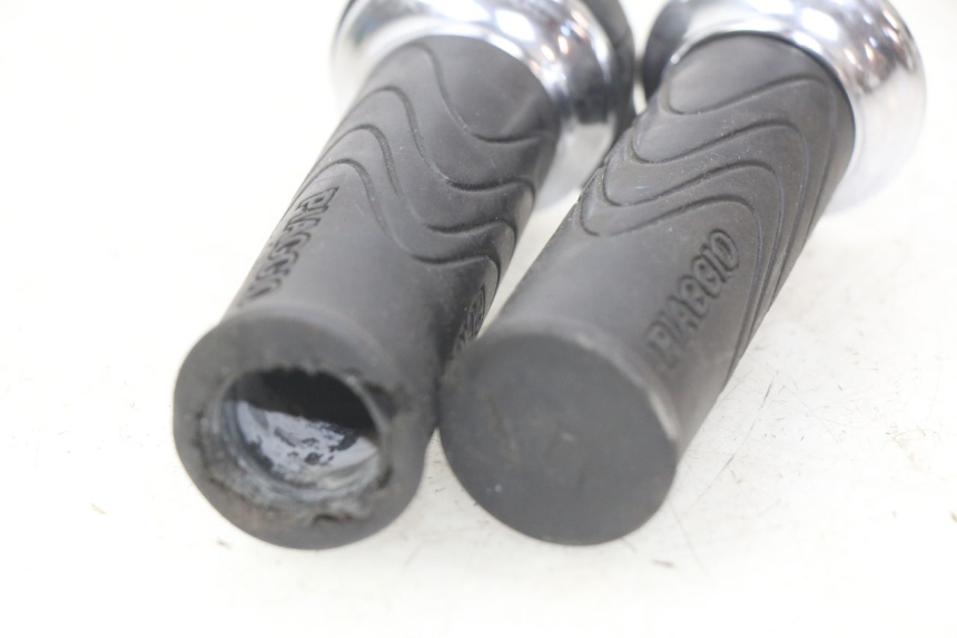 photo de PUñO DEL ACELERADOR PIAGGIO LIBERTY IGET 4T 50 (2015 - 2020) - Vista general del producto