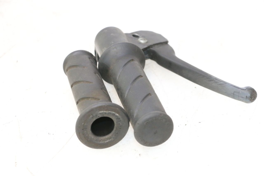 photo de ACELERADOR PEUGEOT LUDIX ONE 50 (2004 - 2006) - Primer plano técnico