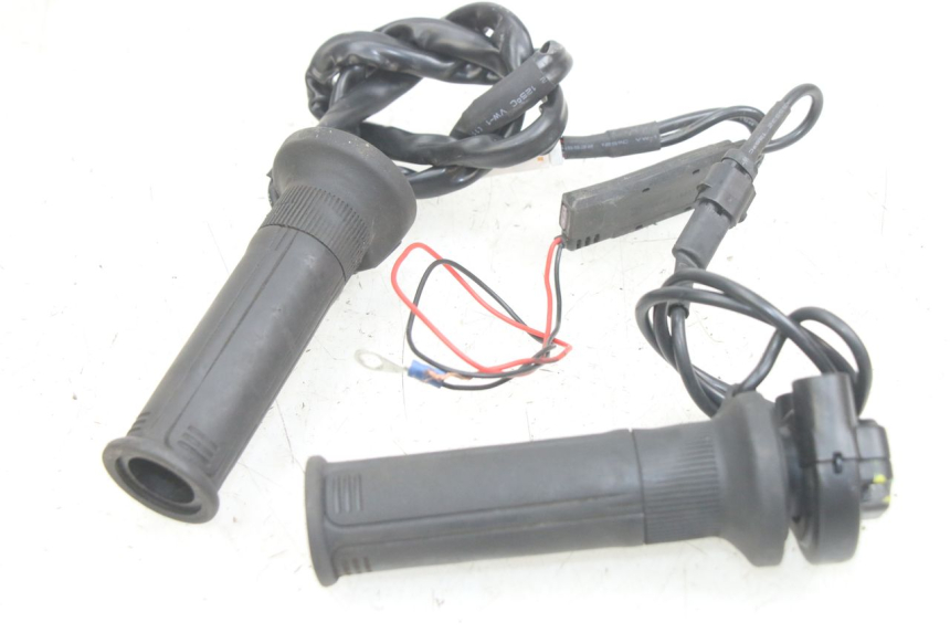 photo de PUñO DEL ACELERADOR PIAGGIO MEDLEY 125 (2016 - 2023) - Otra perspectiva