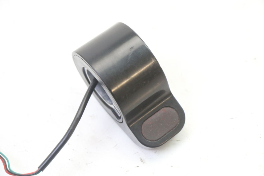 photo de ACELERADOR XIAOMI MI PRO 2 1 - Zoom estado de uso