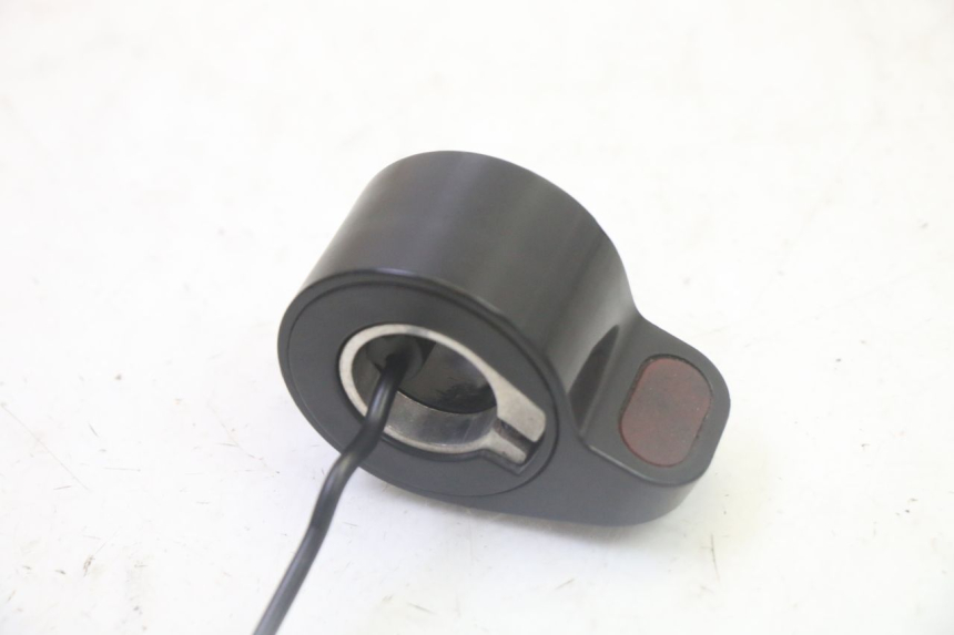 photo de ACELERADOR XIAOMI MI PRO 2 1 - Zoom estado de uso