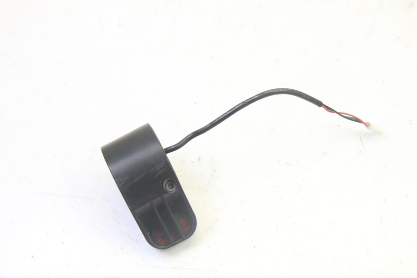 photo de ACELERADOR XIAOMI MI PRO 2 1 - Otra perspectiva