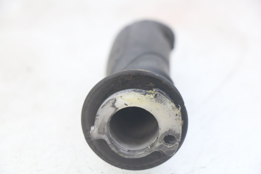 photo de PUñO DEL ACELERADOR SYM MIO 50 (2011 - 2017) - Detalle de la pieza