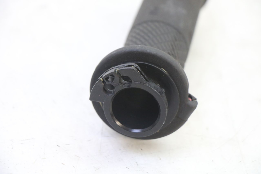 photo de ACELERADOR PIAGGIO MP3 HPE 310 (2024 - 2025) - Detalle de la pieza