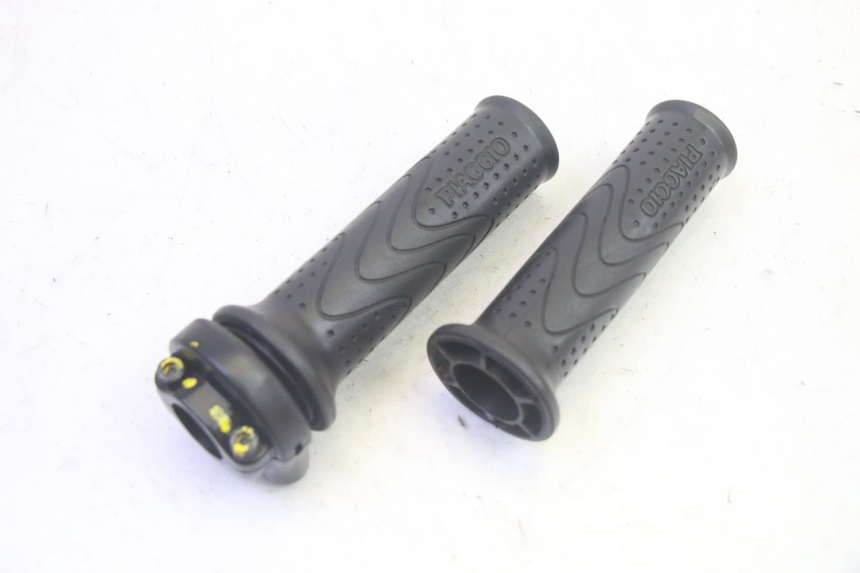 photo de ACELERADOR PIAGGIO MP3 HPE 350 (2018 - 2020) - Detalle de la pieza