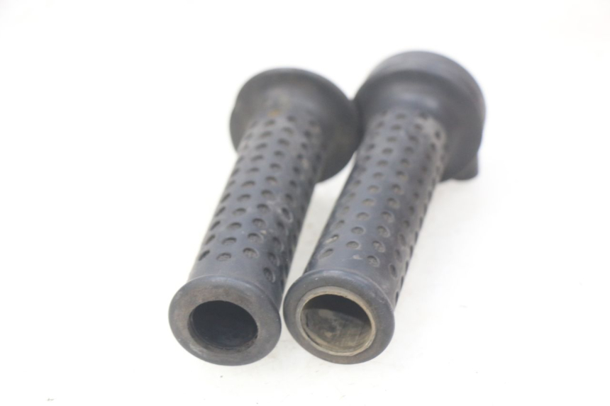 photo de PUñO DEL ACELERADOR PIAGGIO MP3 LT 400 (2007 - 2012) - Otra perspectiva