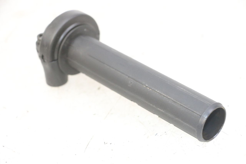 photo de ACELERADOR PIAGGIO MP3 LT 300 (2010 - 2016) - Primer plano técnico