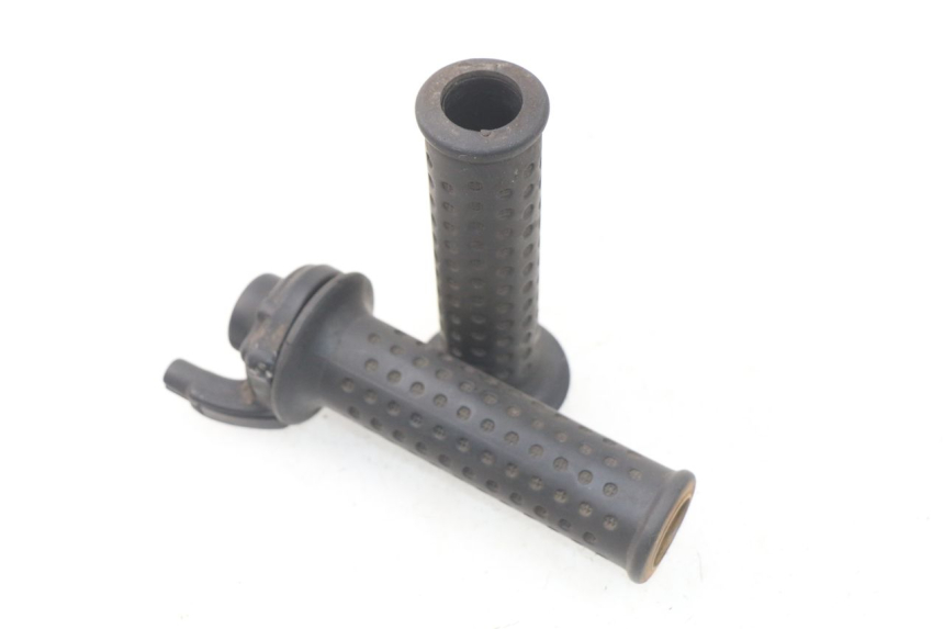 photo de PUñO DEL ACELERADOR PIAGGIO MP3 125 (2006 - 2014) - Vista principal