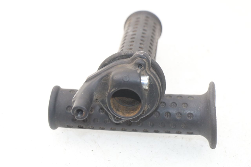 photo de PUñO DEL ACELERADOR PIAGGIO MP3 125 (2006 - 2014) - Detalle de la pieza