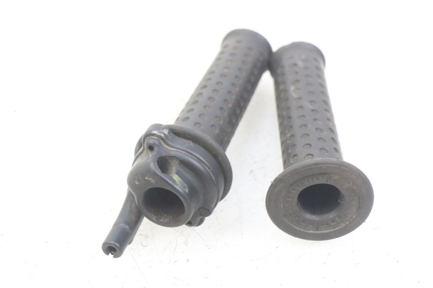 photo de PUñO DEL ACELERADOR PIAGGIO MP3 125 (2006 - 2014) - Detalle de la pieza