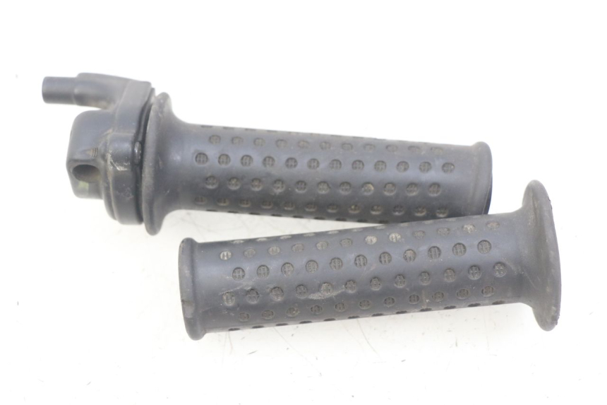 photo de PUñO DEL ACELERADOR PIAGGIO MP3 125 (2006 - 2014) - Zoom estado de uso