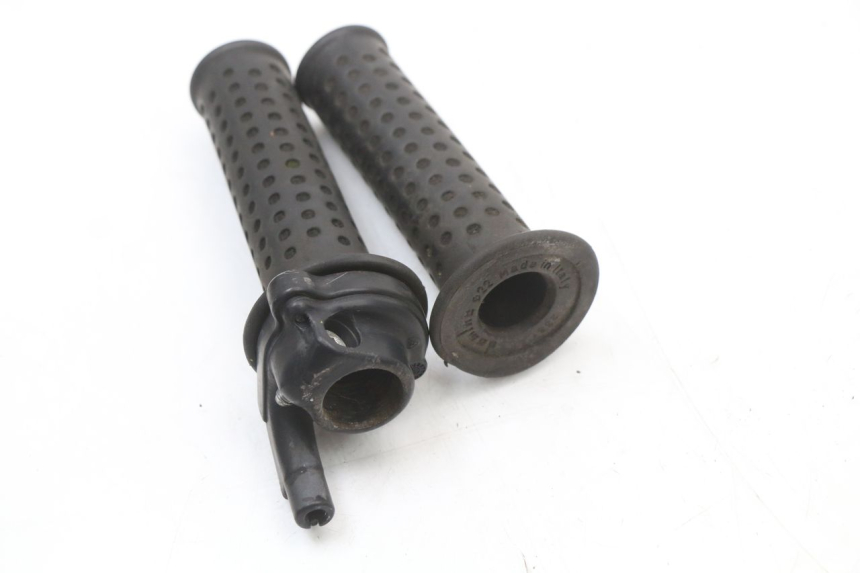 photo de PUñO DEL ACELERADOR PIAGGIO MP3 125 (2006 - 2014) - Zoom estado de uso