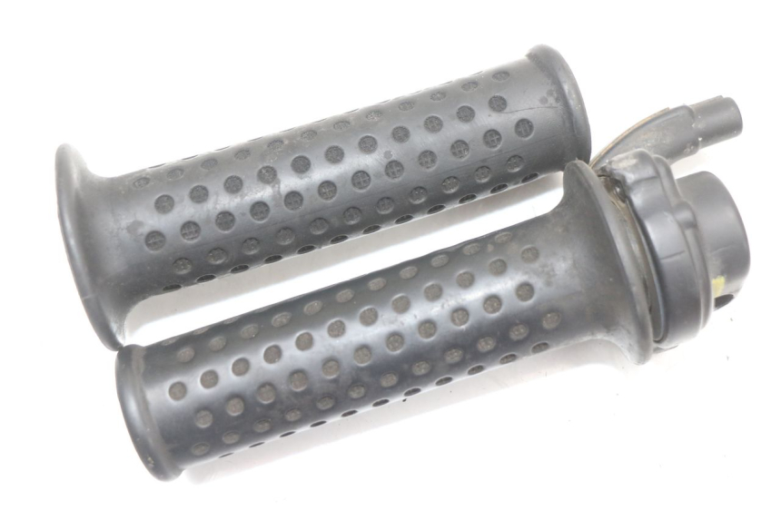 photo de PUñO DEL ACELERADOR PIAGGIO MP3 125 (2006 - 2014) - Primer plano técnico