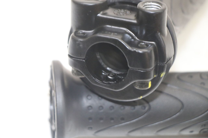 photo de PUñO DEL ACELERADOR PIAGGIO MP3 500 (2014 - 2017) - Zoom estado de uso