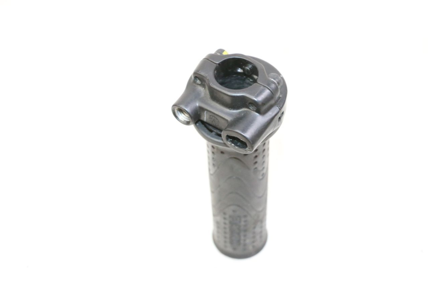 photo de PUñO DEL ACELERADOR PIAGGIO MP3 500 (2014 - 2017) - Detalle de la pieza