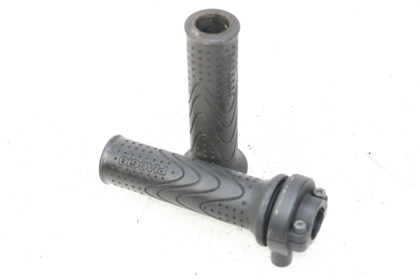 photo de ACELERADOR PIAGGIO MP3 500 (2011 - 2015) - Vista principal