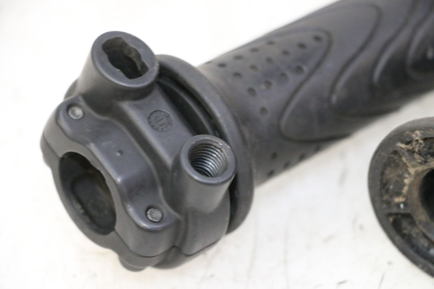 photo de ACELERADOR PIAGGIO MP3 500 (2011 - 2015) - Otra perspectiva