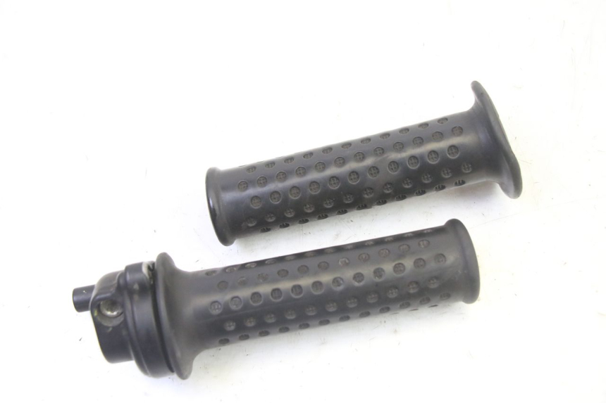 photo de PUñO DEL ACELERADOR PIAGGIO MP3 125 (2006 - 2014) - Vista principal