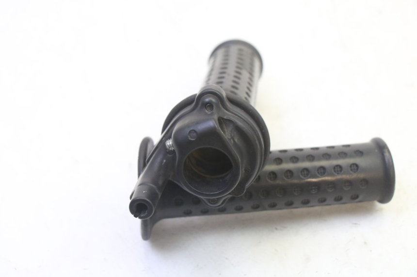 photo de PUñO DEL ACELERADOR PIAGGIO MP3 125 (2006 - 2014) - Zoom estado de uso