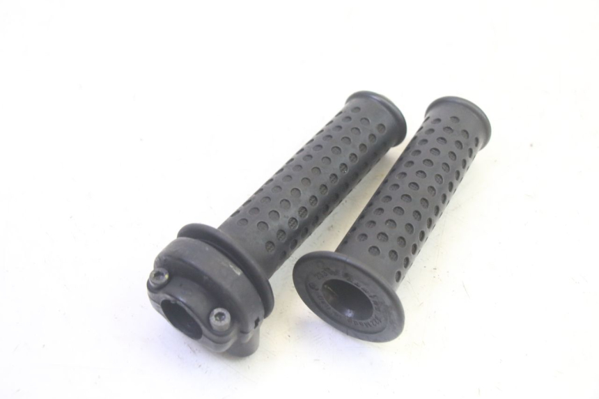 photo de PUñO DEL ACELERADOR PIAGGIO MP3 RL 250 (2006 - 2010) - Detalle de la pieza