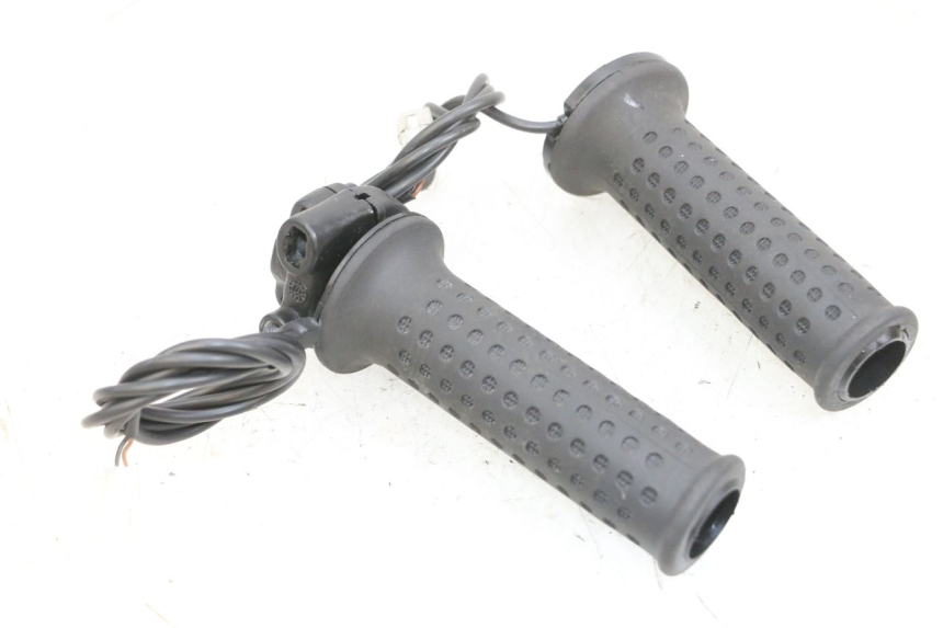 photo de ACELERADOR PIAGGIO MP3 500 (2016 - 2018) - Vista general del producto