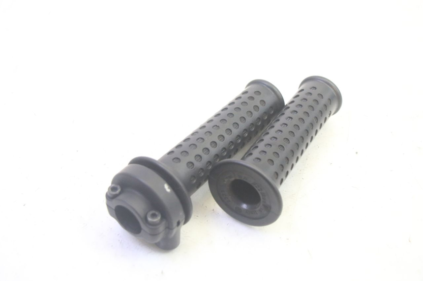 photo de PUñO DEL ACELERADOR PIAGGIO MP3 RL 250 (2006 - 2010) - Detalle de la pieza