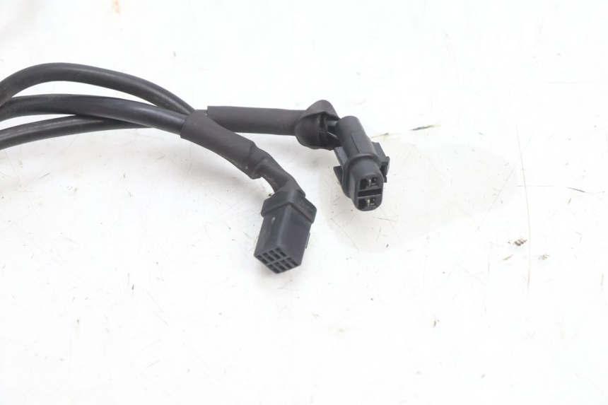 photo de ACELERADOR PIAGGIO MP3 500 (2016 - 2018) - Características distintivas