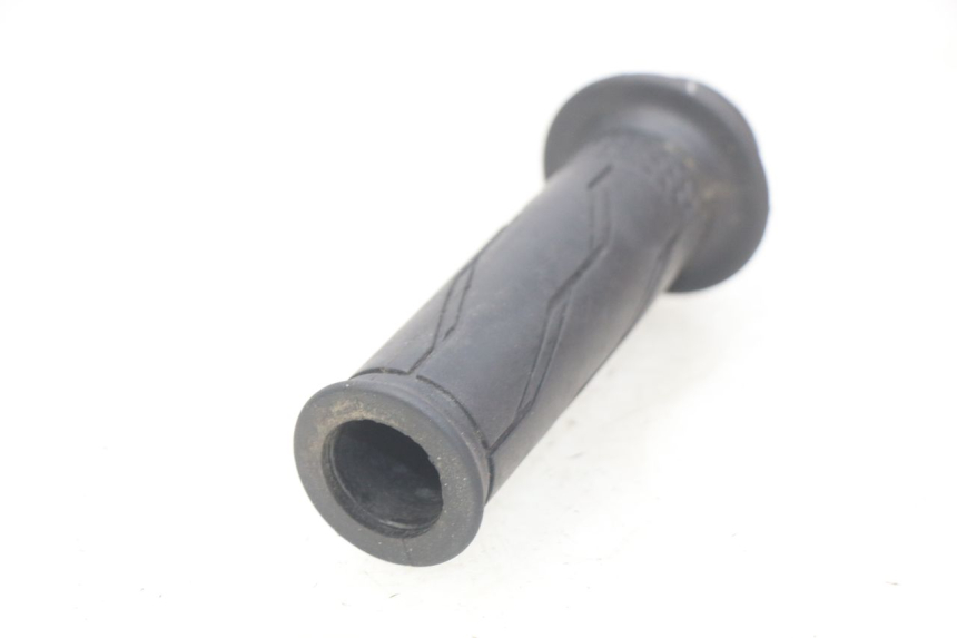 photo de PUñO DEL ACELERADOR YAMAHA N-MAX NMAX 125 (2017 - 2020) - Detalle de la pieza