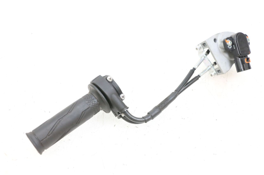 photo de ACELERADOR YAMAHA NEO'S CORE 1 (2022 - 2026) - Otra perspectiva