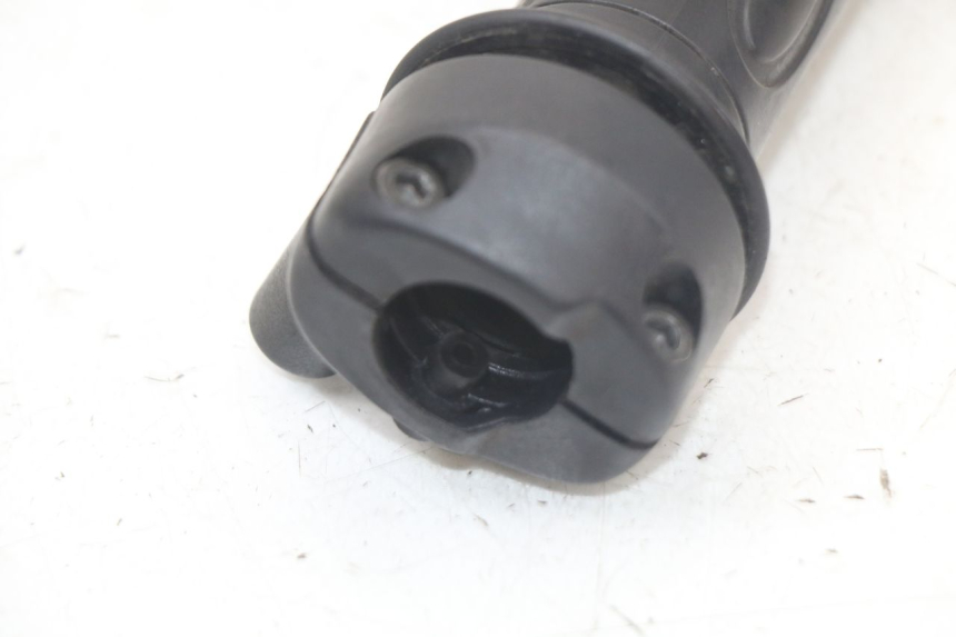 photo de ACELERADOR YAMAHA NEO'S NEOS 2T 50 (2007 - 2017) - Zoom estado de uso