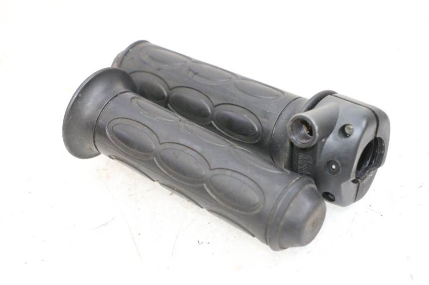 photo de ACELERADOR YAMAHA NEO'S NEOS 2T 50 (1998 - 2007) - Zoom estado de uso