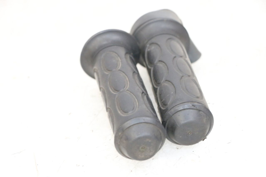 photo de ACELERADOR YAMAHA NEO'S NEOS 2T 50 (1998 - 2007) - Primer plano técnico