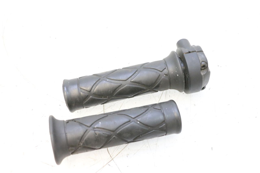 photo de ACELERADOR YAMAHA NEOS NEO'S 4T 50 (2008 - 2016) - Primer plano técnico